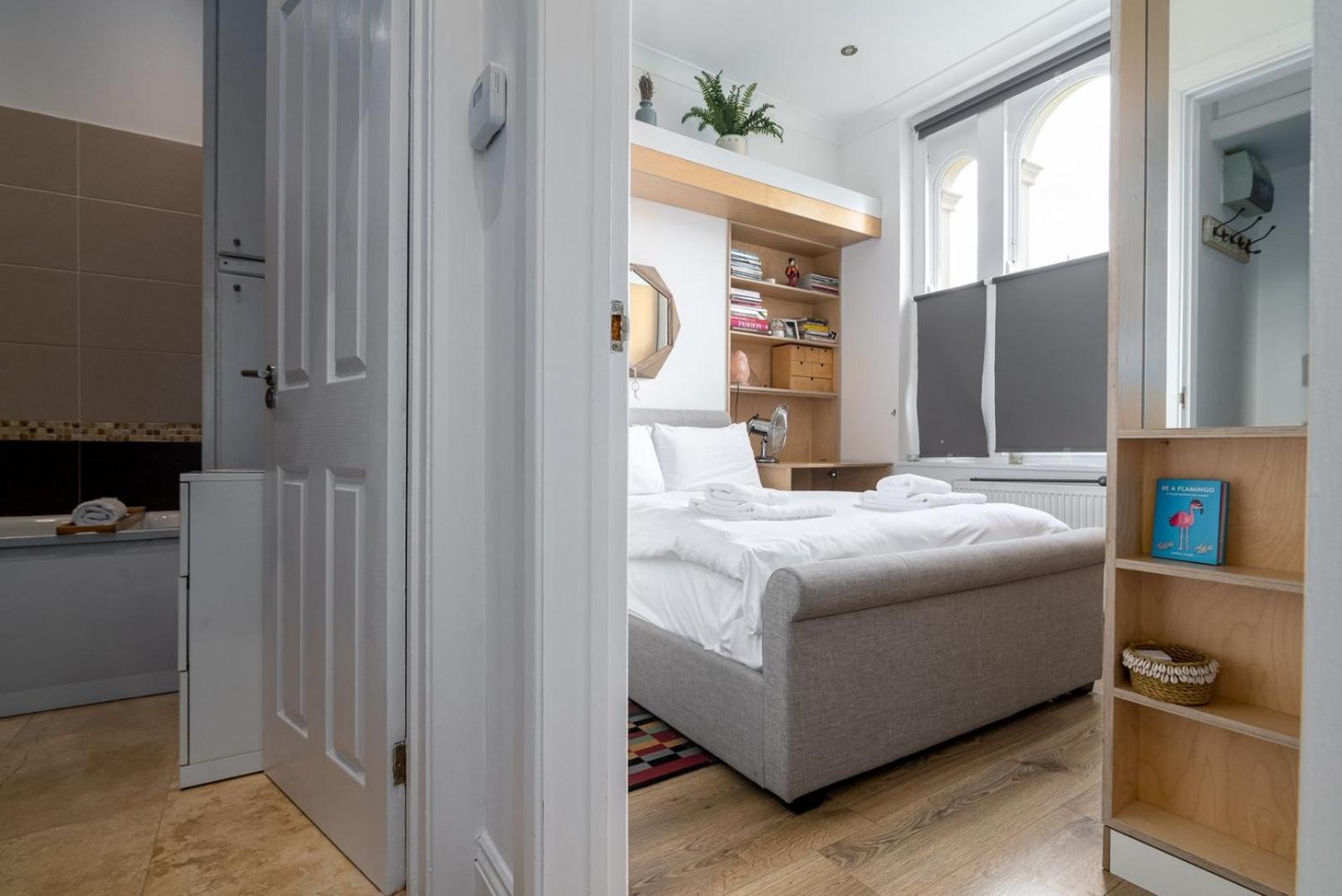 לונדון Guestready - Charming Retreat In West Green חדר תמונה